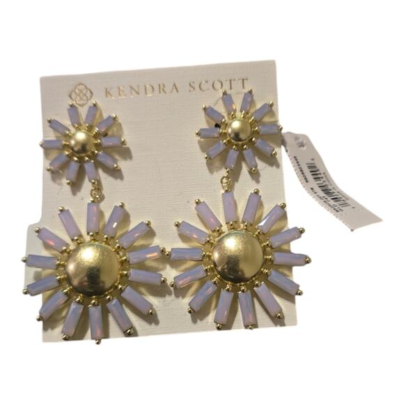 Kendra Scott Madison Daisy Statement‎ Statement Earrings In Gold and Pink Opal - Picture 6 of 7